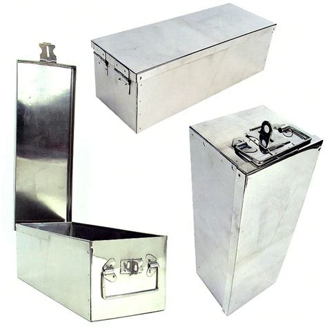 Stalwart Metal Lock Box With Folding Handle 